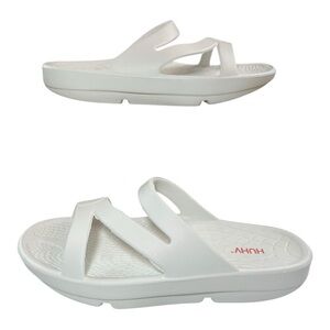 Huhv Recovery Flip Flop Sandals with Arch Support Size W7 White CUSTOMER RTN